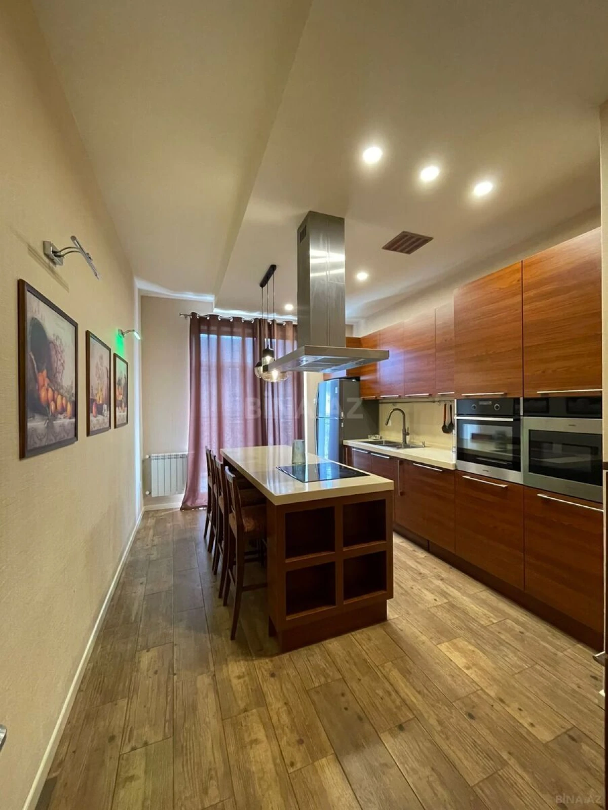 Kirayə verilir 3 otaqlı mənzil 125 m²