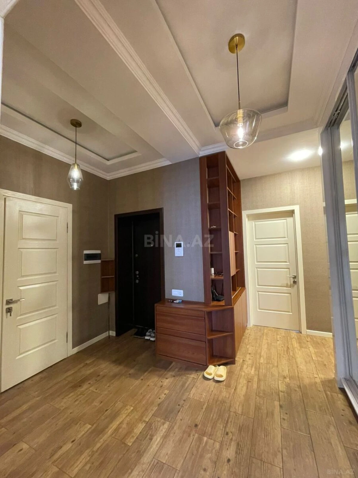 Kirayə verilir 3 otaqlı mənzil 125 m²
