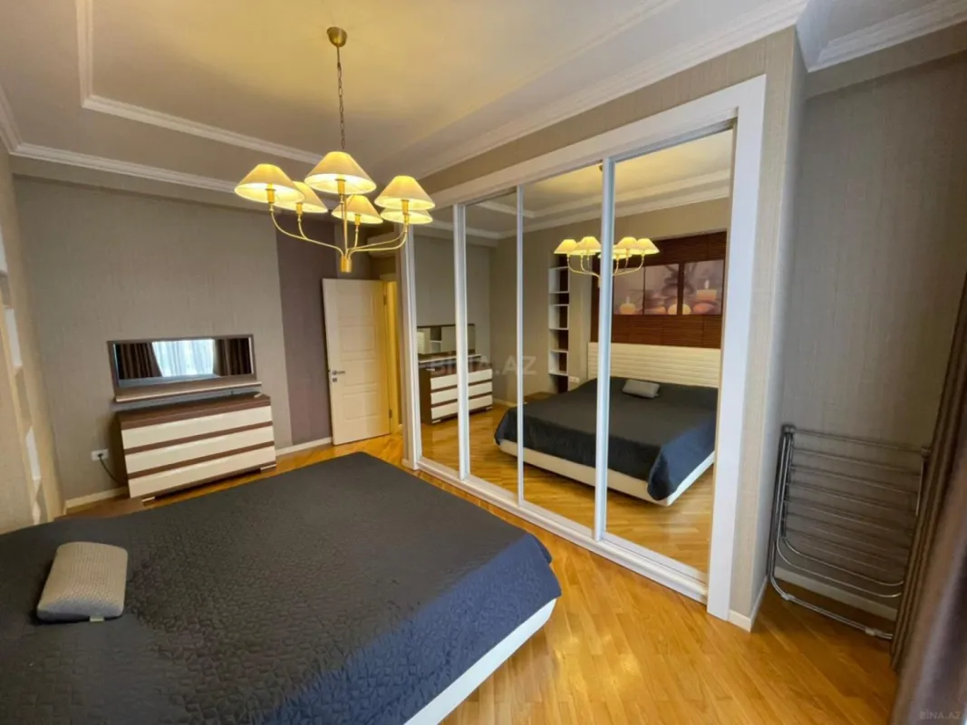 Kirayə verilir 3 otaqlı mənzil 125 m²