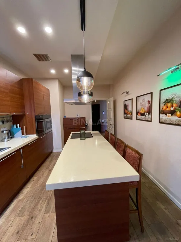 Kirayə verilir 3 otaqlı mənzil 125 m²