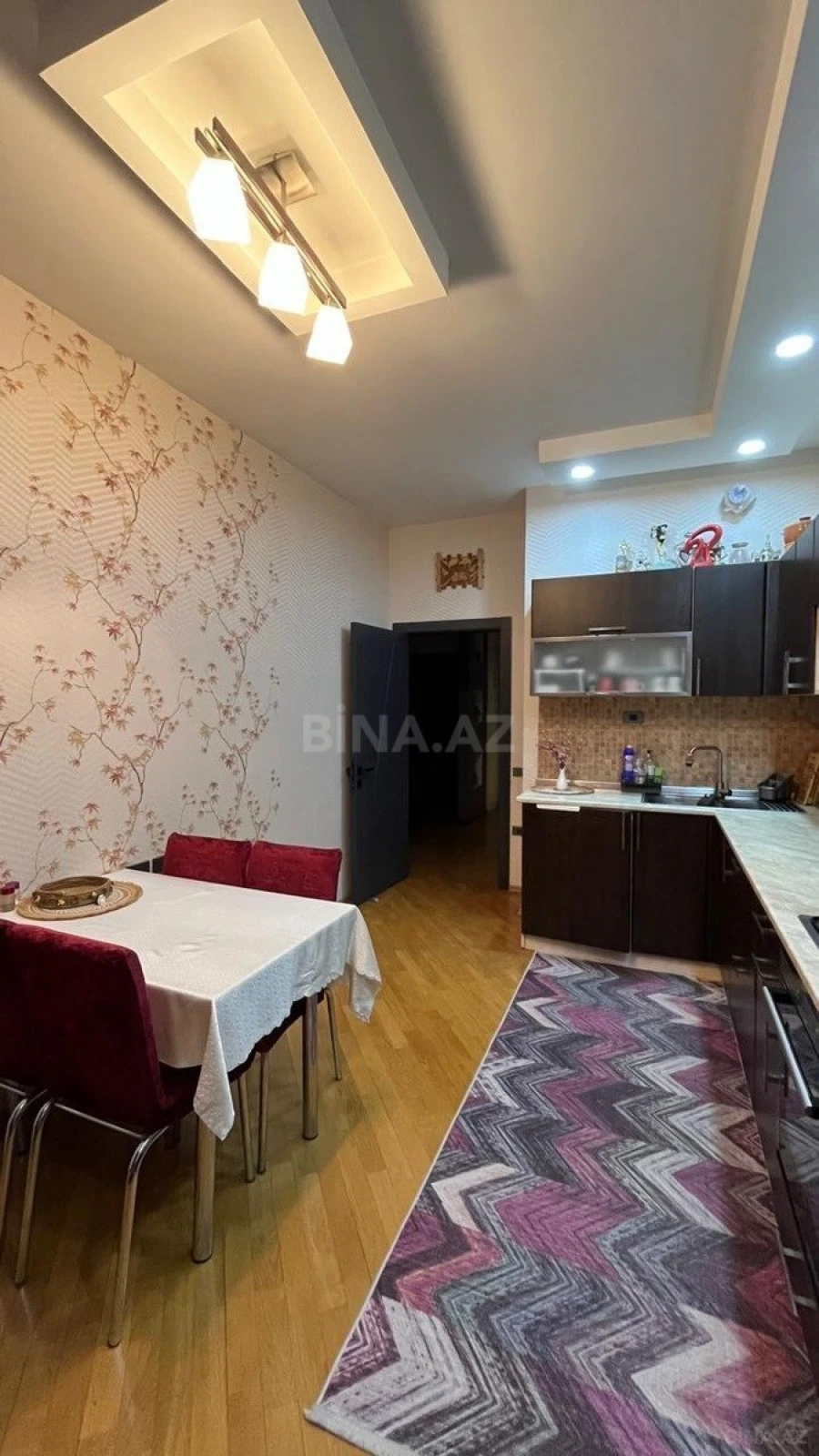 Satılır 3 otaqlı mənzil 110 m²