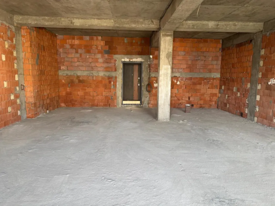 Satılır 2 otaqlı mənzil 91.9 m²