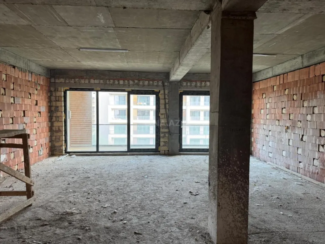 Satılır 2 otaqlı mənzil 91.9 m²