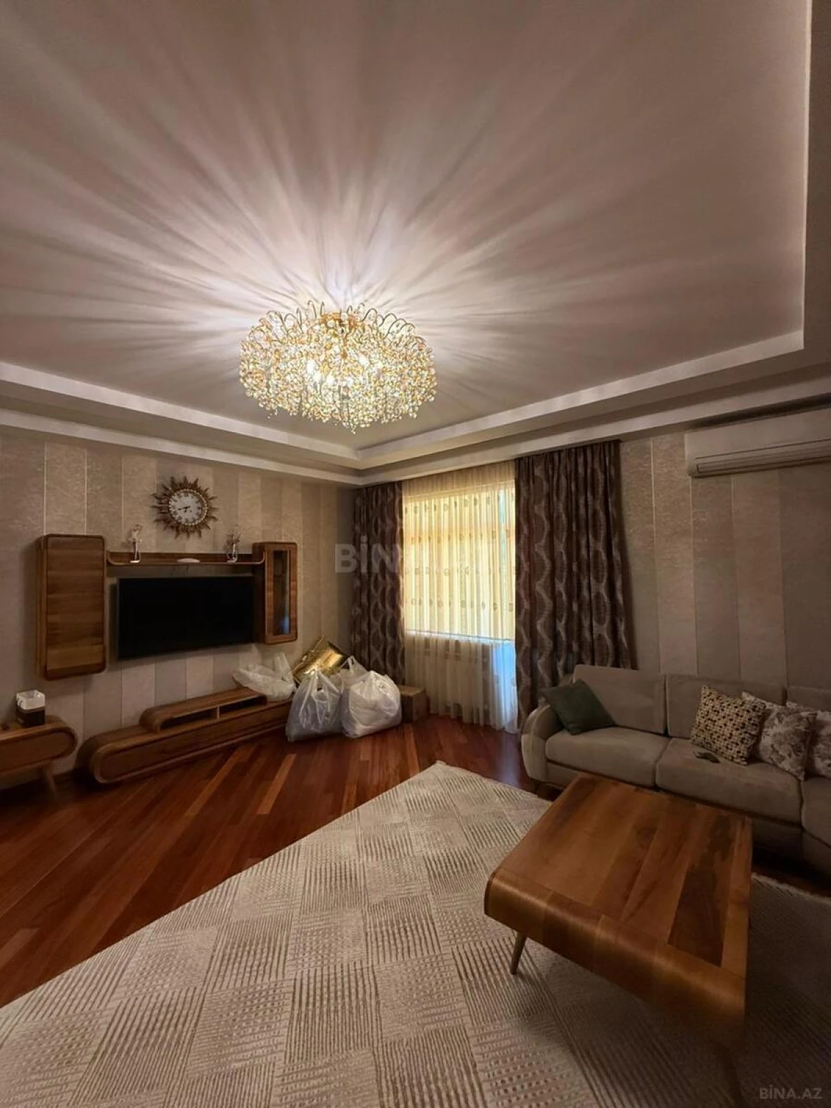 Kirayə verilir 2 otaqlı mənzil 65 m²
