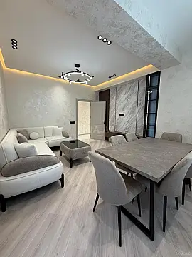 Satılır 2 otaqlı mənzil 80 m²