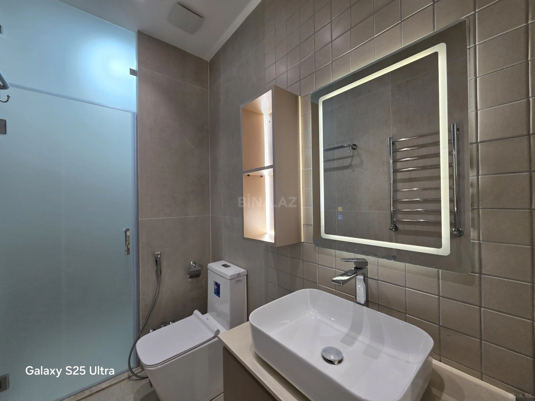 Kirayə verilir 3 otaqlı mənzil 100 m²