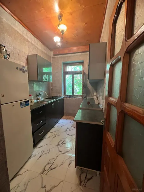 Satılır 8 otaqlı həyət evi 288 m²