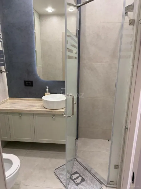 Kirayə verilir 2 otaqlı mənzil 80 m²