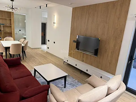 Kirayə verilir 2 otaqlı mənzil 80 m²