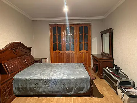 Satılır 3 otaqlı mənzil 70 m²