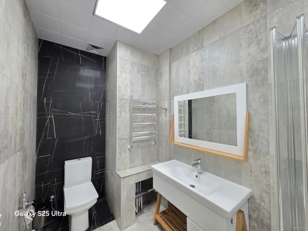 Kirayə verilir 4 otaqlı mənzil 160 m²