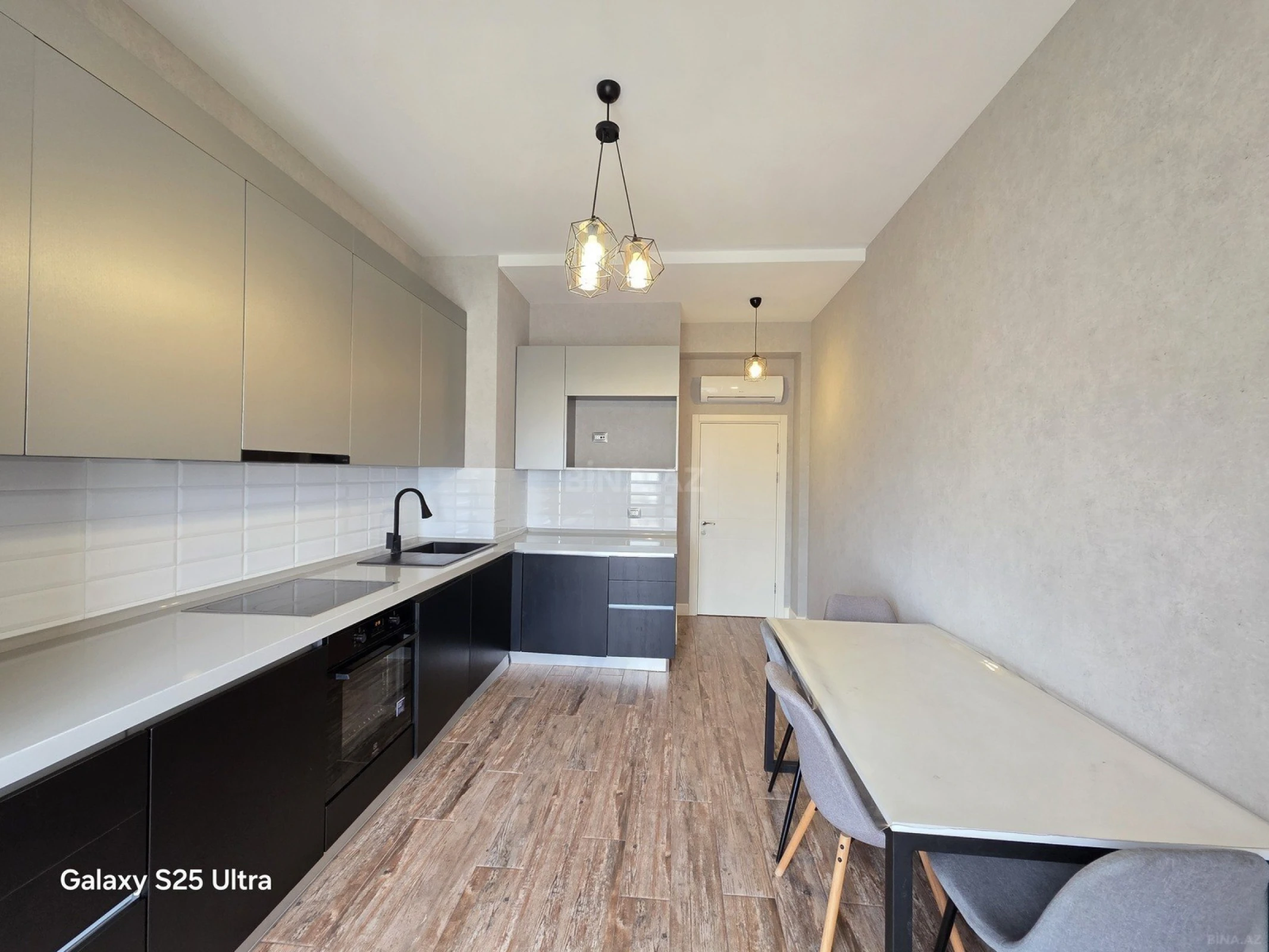 Kirayə verilir 4 otaqlı mənzil 160 m²