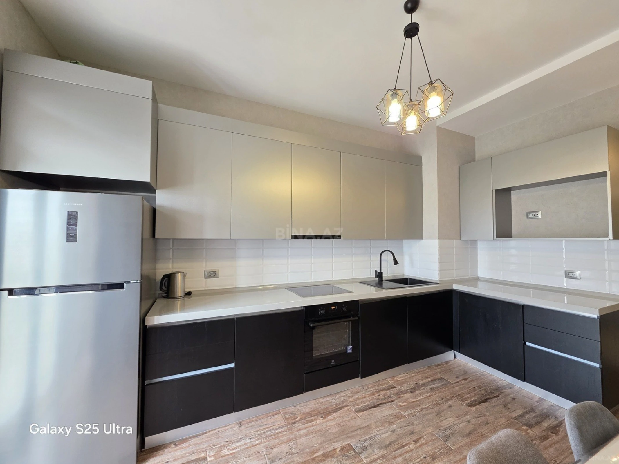 Kirayə verilir 4 otaqlı mənzil 160 m²