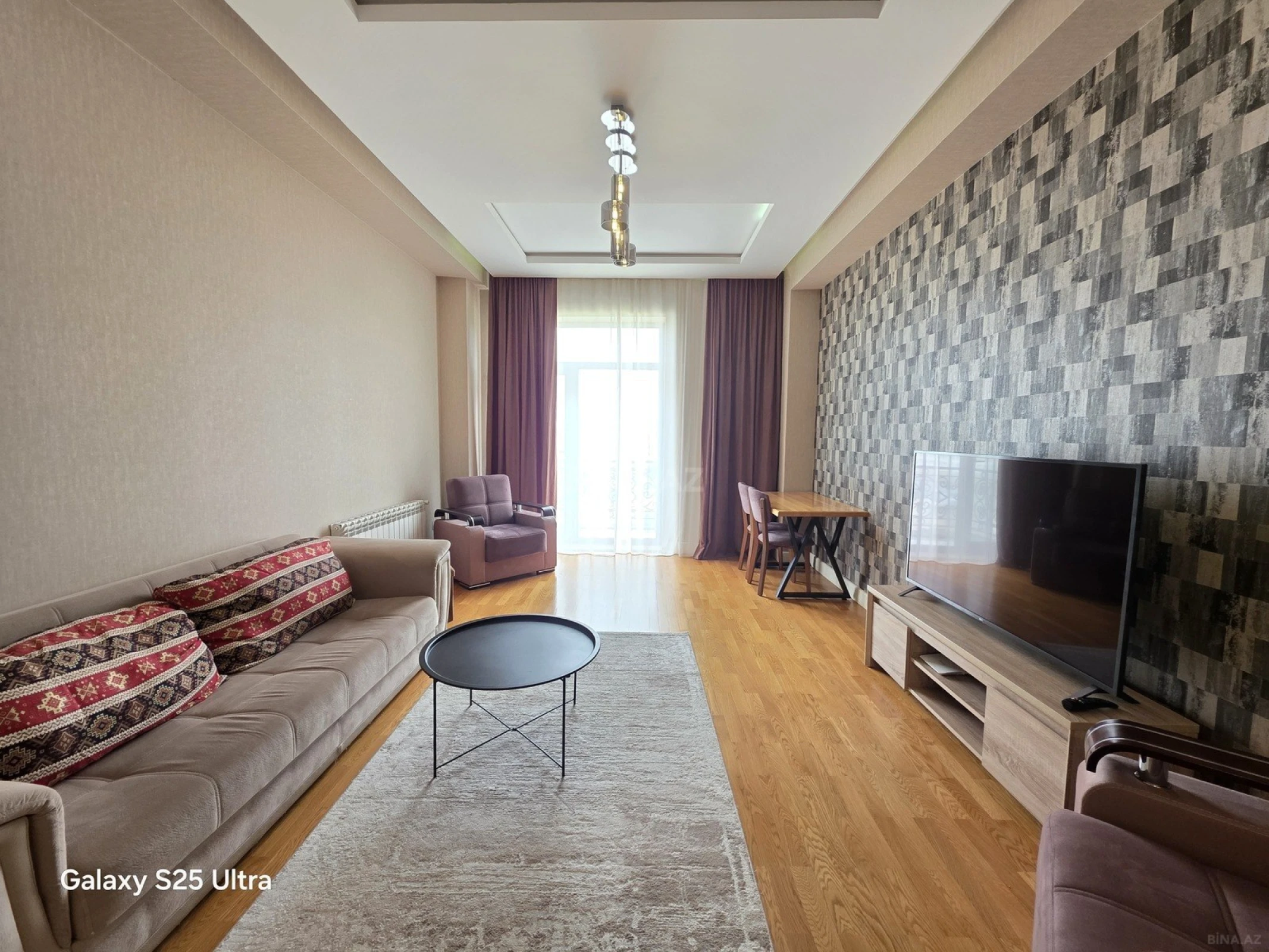 Kirayə verilir 4 otaqlı mənzil 160 m²