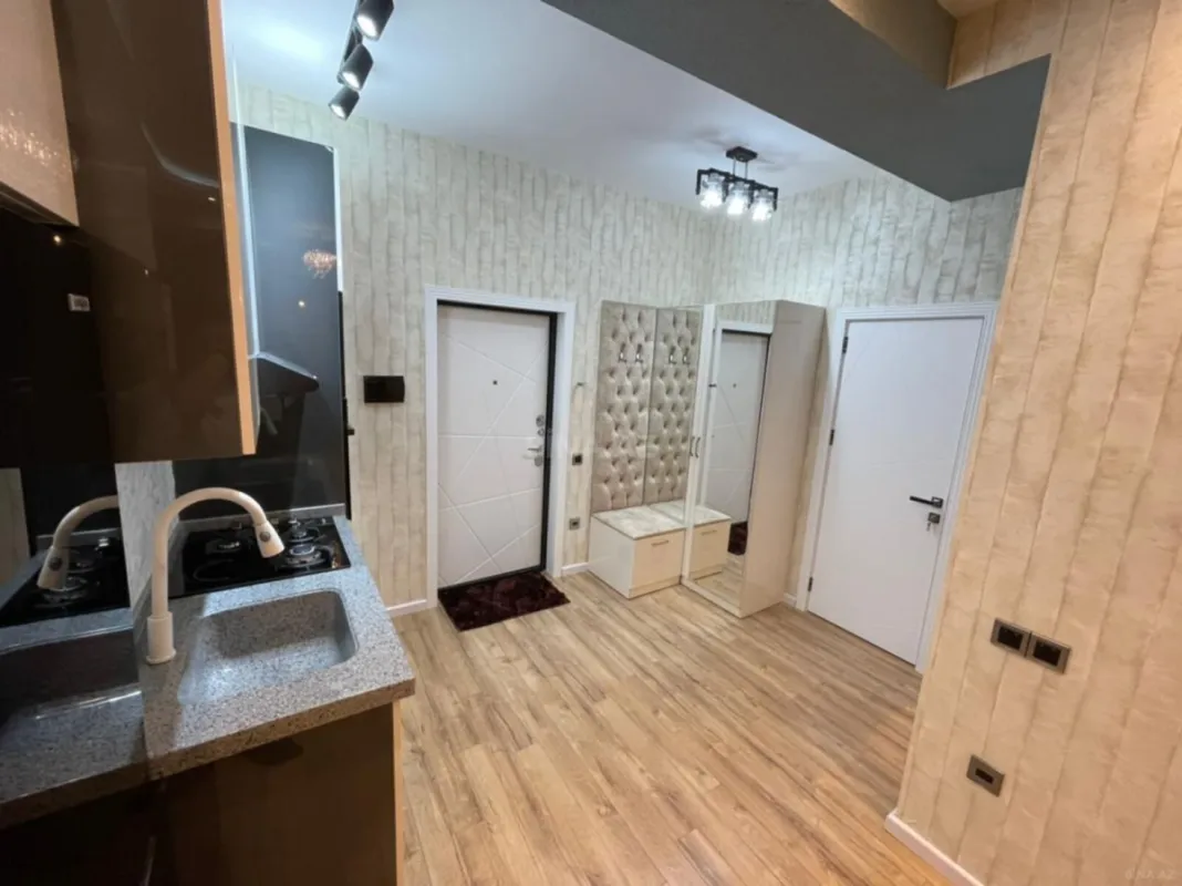 Kirayə verilir 2 otaqlı mənzil 60 m²