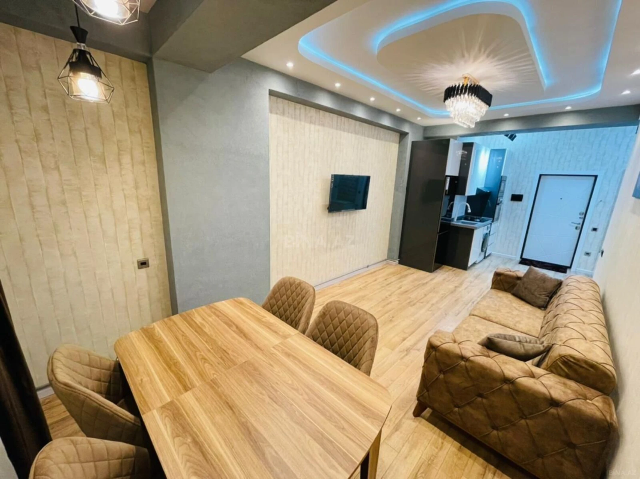 Kirayə verilir 2 otaqlı mənzil 60 m²
