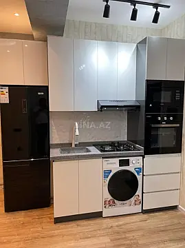 Kirayə verilir 2 otaqlı mənzil 60 m²