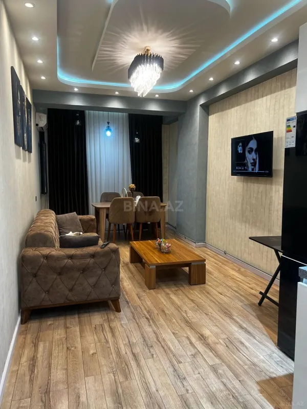 Kirayə verilir 2 otaqlı mənzil 60 m²