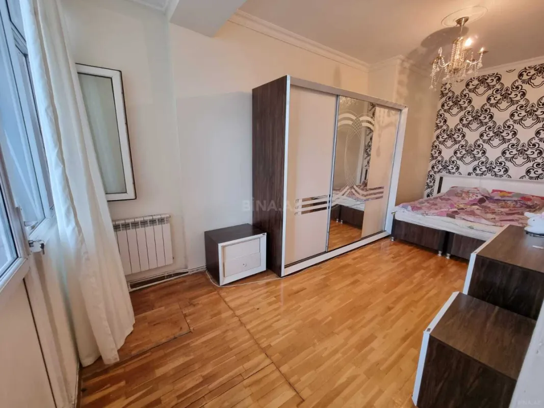 Satılır 2 otaqlı mənzil 60 m²