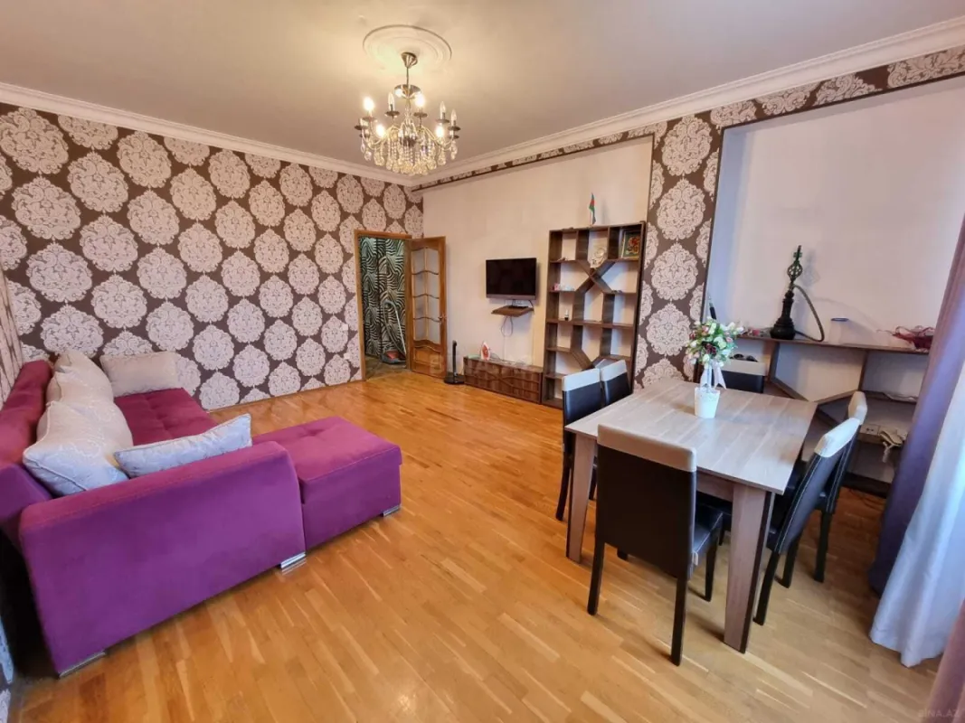 Satılır 2 otaqlı mənzil 60 m²