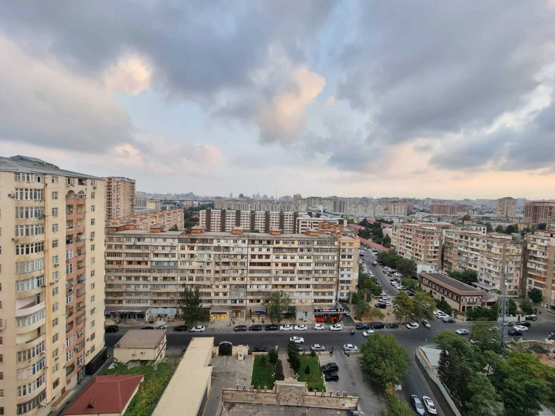 Satılır 2 otaqlı mənzil 60 m²