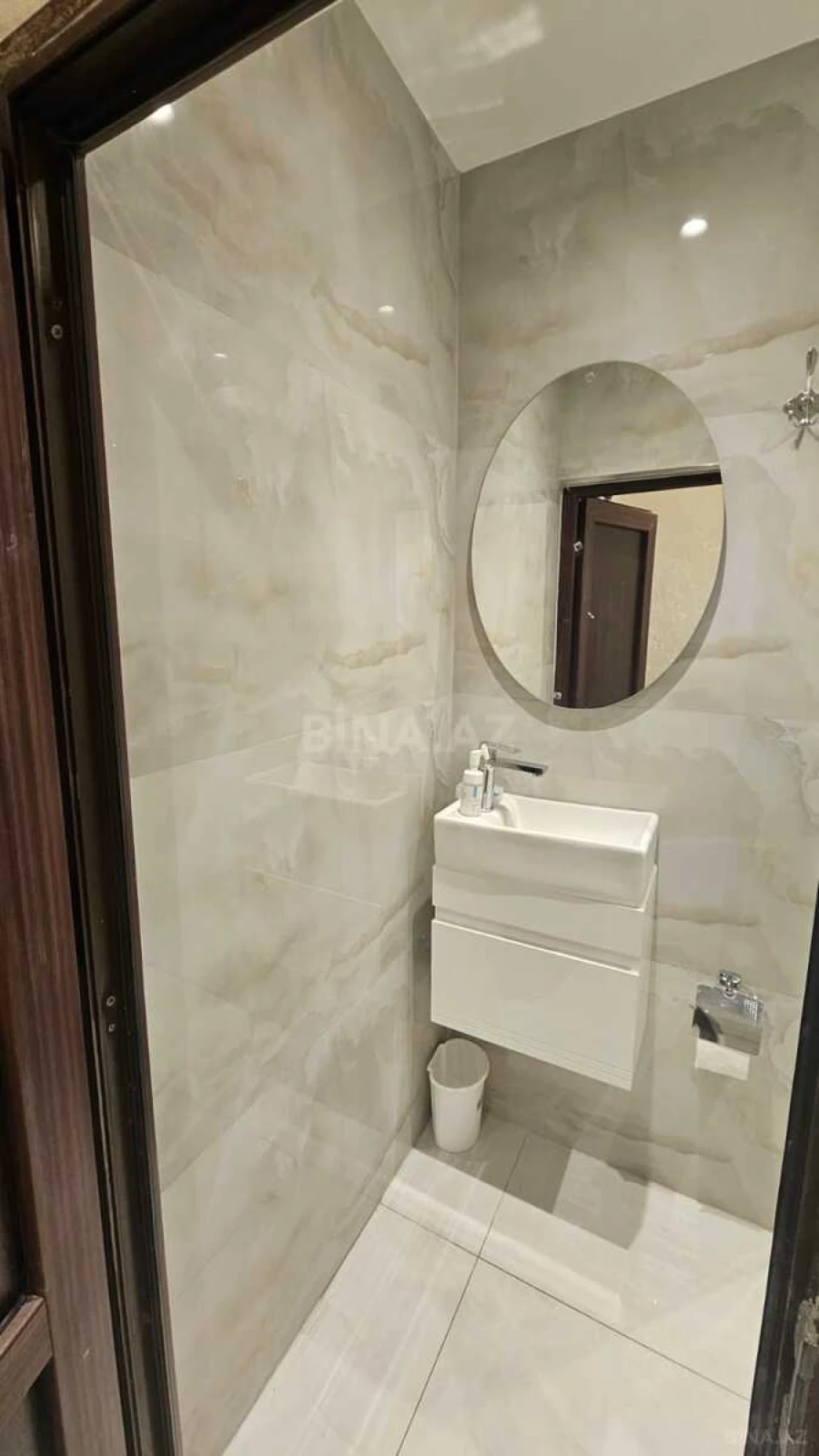 Satılır 2 otaqlı mənzil 55 m²