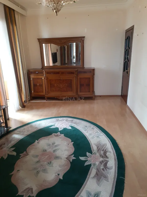 Kirayə verilir 2 otaqlı mənzil 65 m²