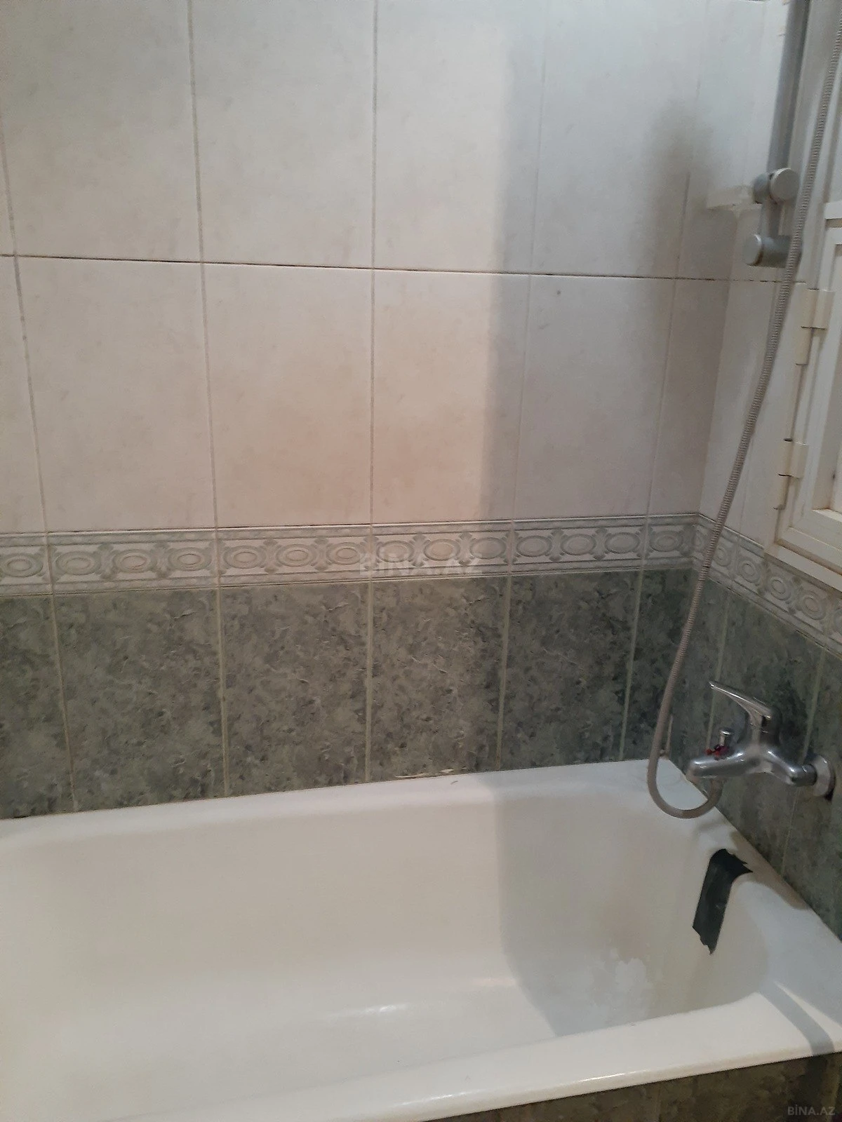 Kirayə verilir 2 otaqlı mənzil 65 m²