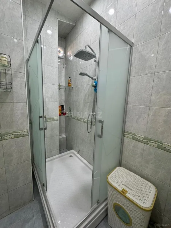 Kirayə verilir 4 otaqlı mənzil 200 m²