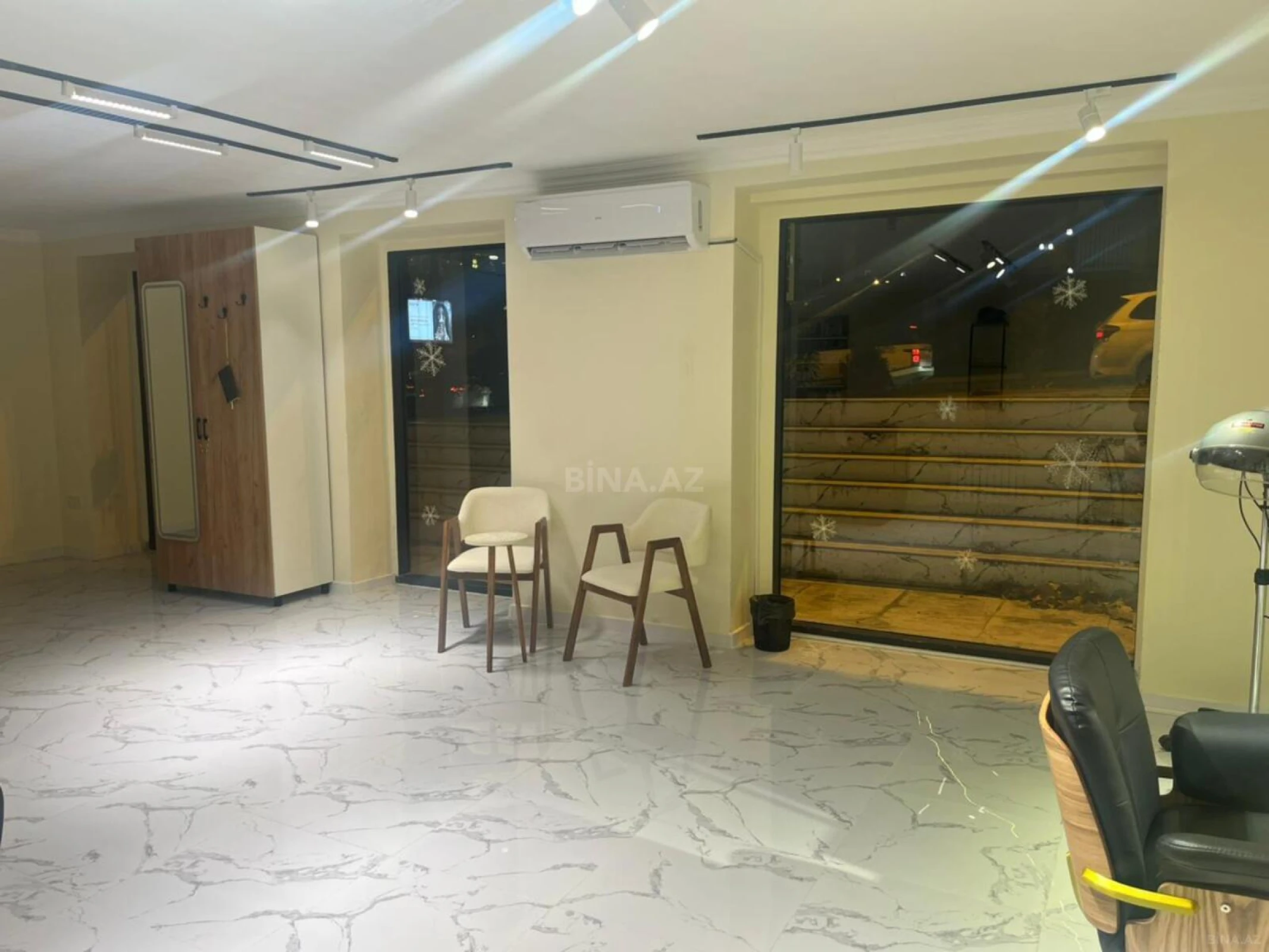 Satılır obyekt 75 m²