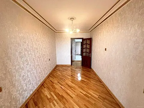 Satılır 2 otaqlı mənzil 70 m²
