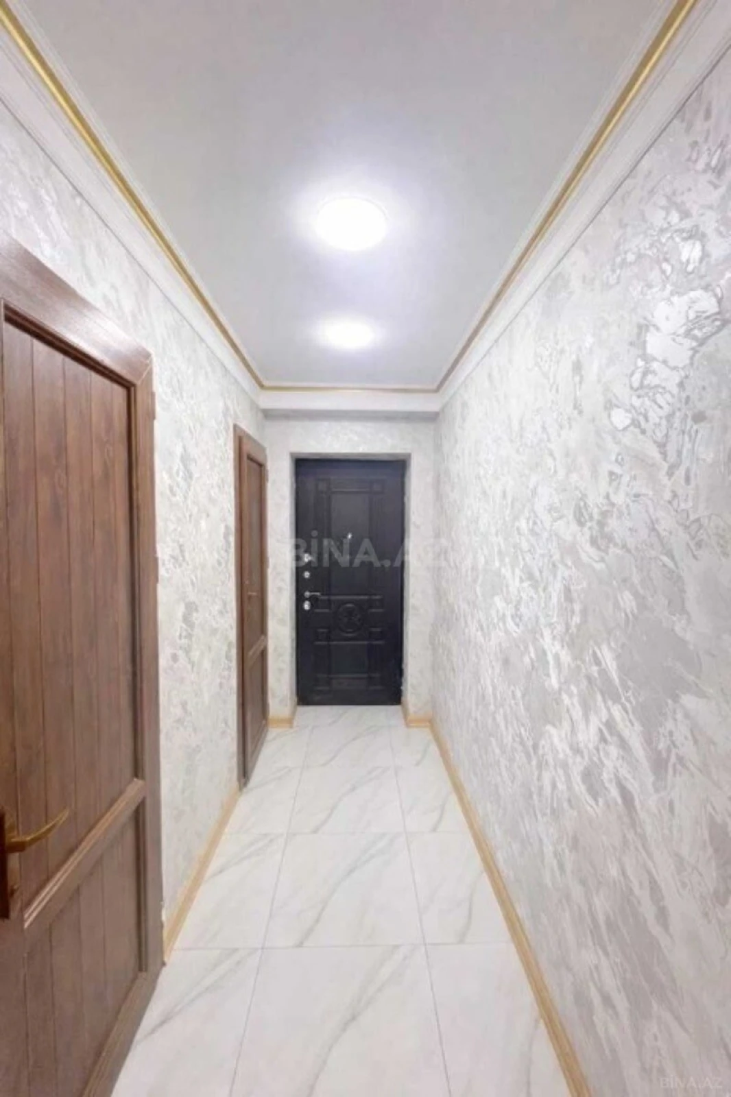 Satılır 2 otaqlı mənzil 70 m²