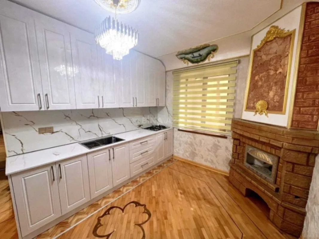 Satılır 2 otaqlı mənzil 70 m²
