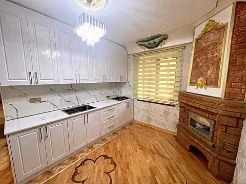 Satılır 2 otaqlı mənzil 70 m²