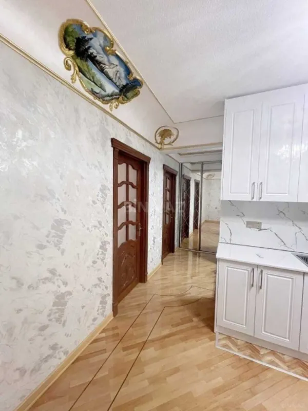 Satılır 2 otaqlı mənzil 70 m²