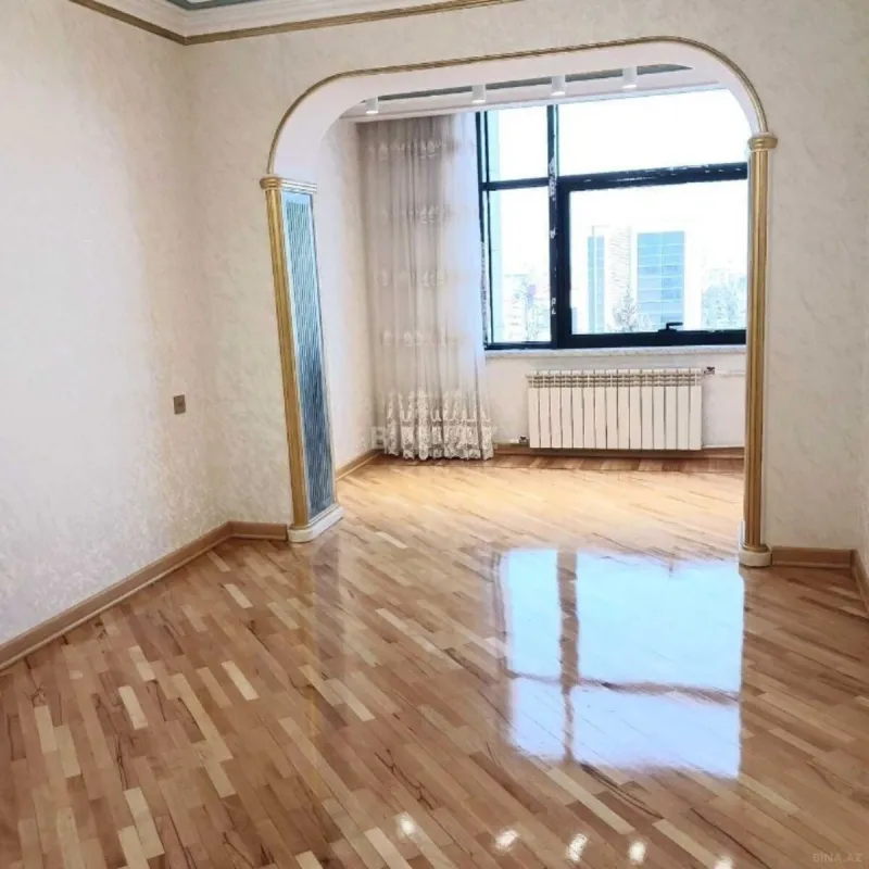 Satılır 2 otaqlı mənzil 70 m²