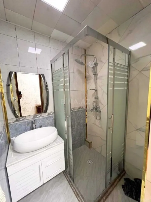 Satılır 2 otaqlı mənzil 70 m²