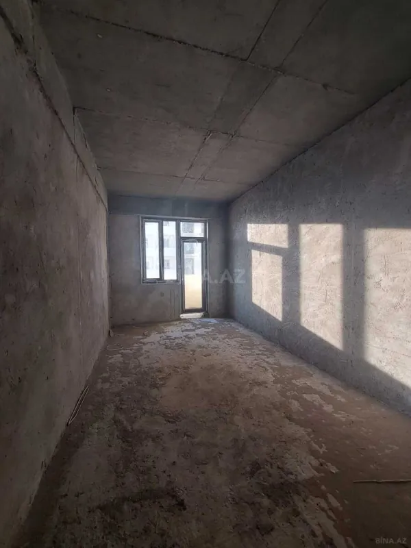 Satılır 2 otaqlı mənzil 100 m²