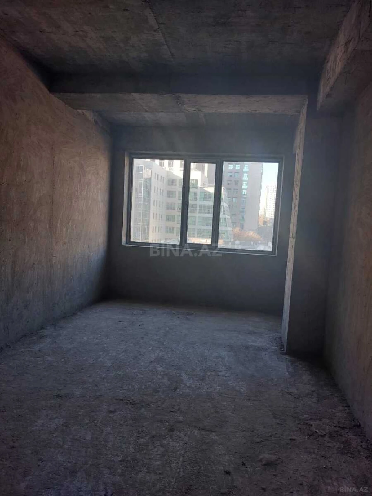 Satılır 2 otaqlı mənzil 100 m²