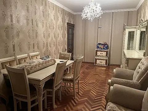 Satılır 3 otaqlı mənzil 90 m²
