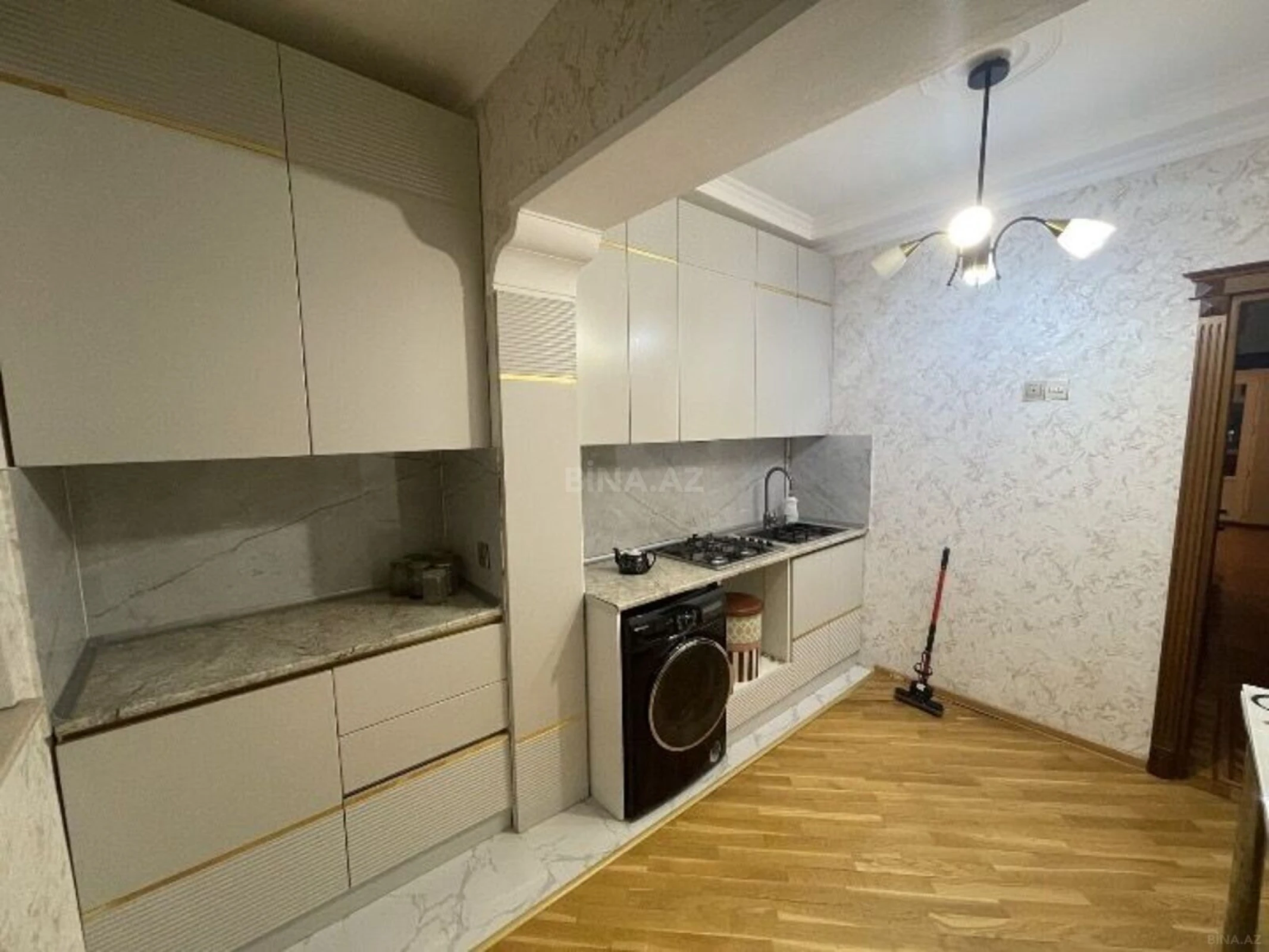 Satılır 3 otaqlı mənzil 90 m²