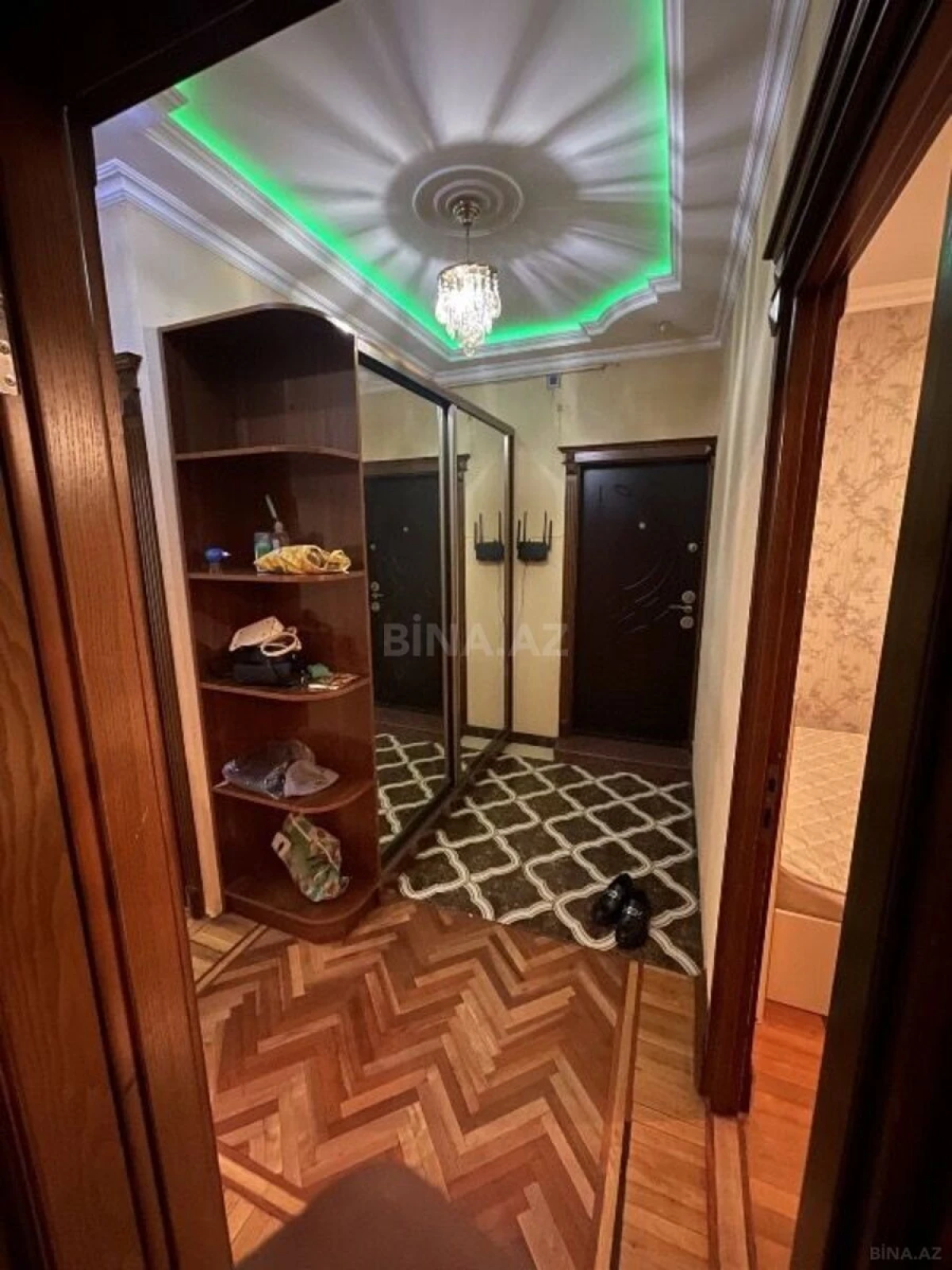 Satılır 3 otaqlı mənzil 90 m²