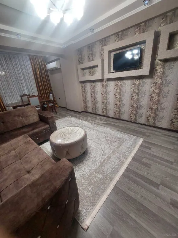 Kirayə verilir 2 otaqlı mənzil 80 m²