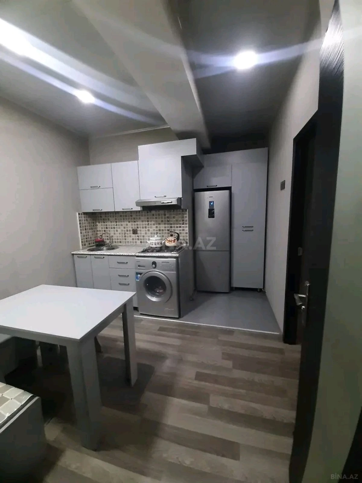 Kirayə verilir 2 otaqlı mənzil 80 m²