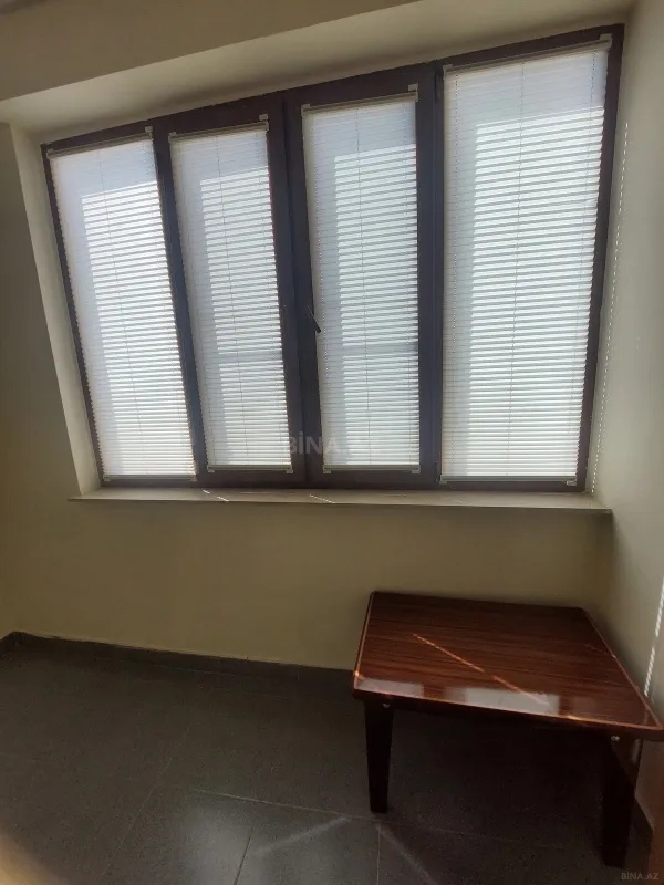 Kirayə verilir 2 otaqlı mənzil 80 m²