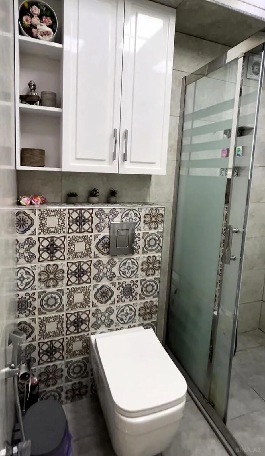 Satılır 2 otaqlı mənzil 76 m²