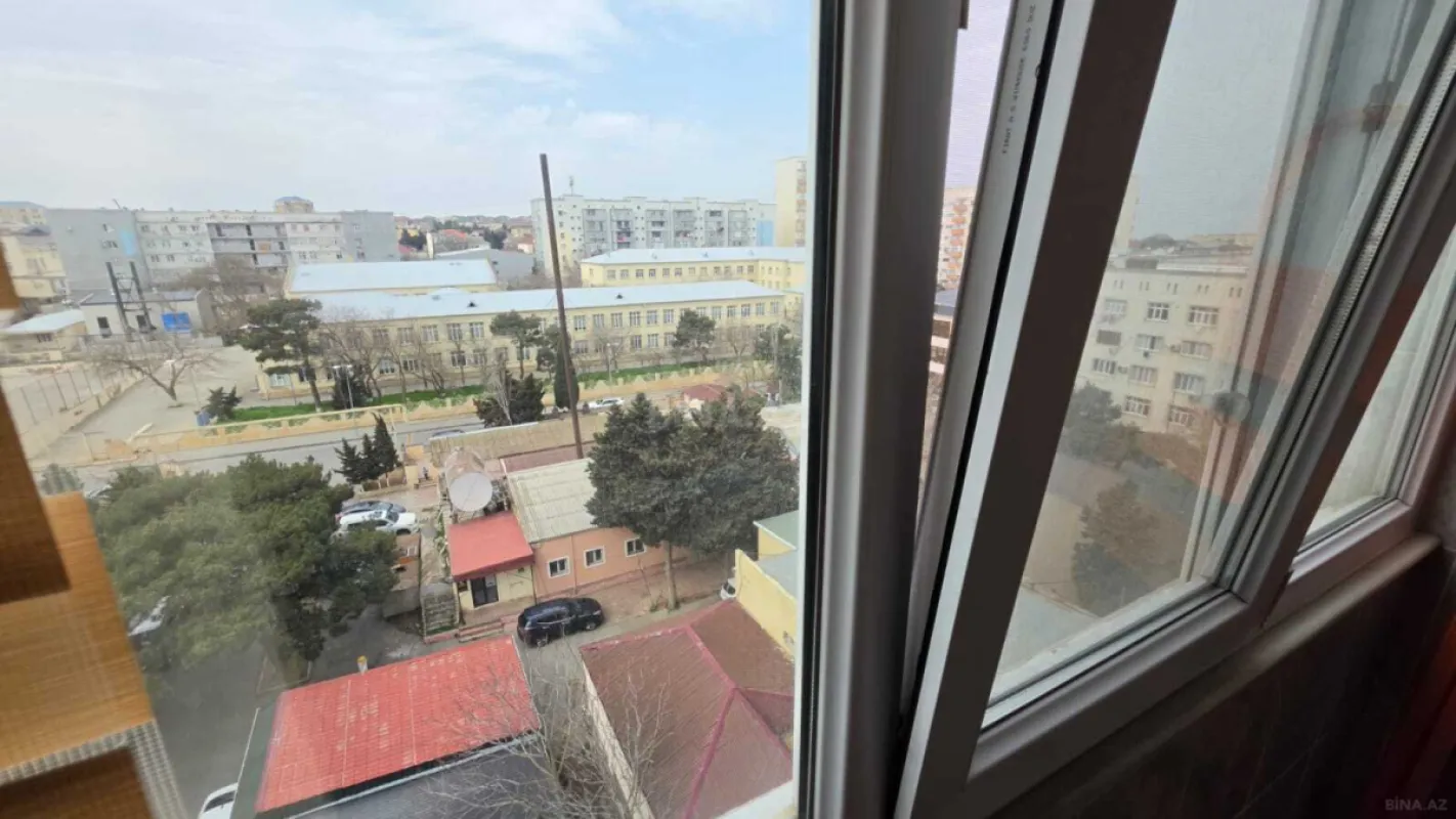 Satılır 3 otaqlı mənzil 130 m²