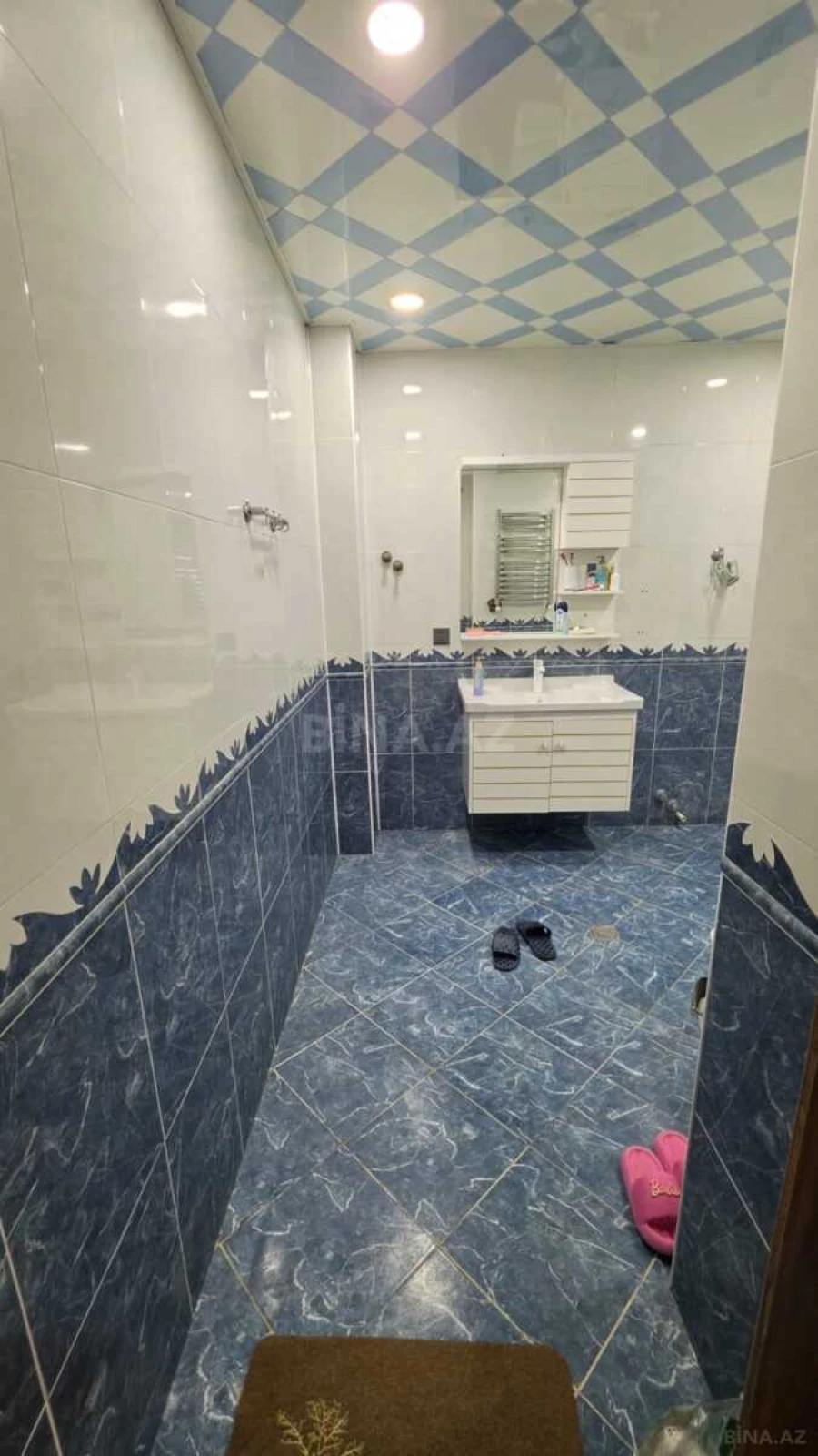 Satılır 3 otaqlı mənzil 130 m²