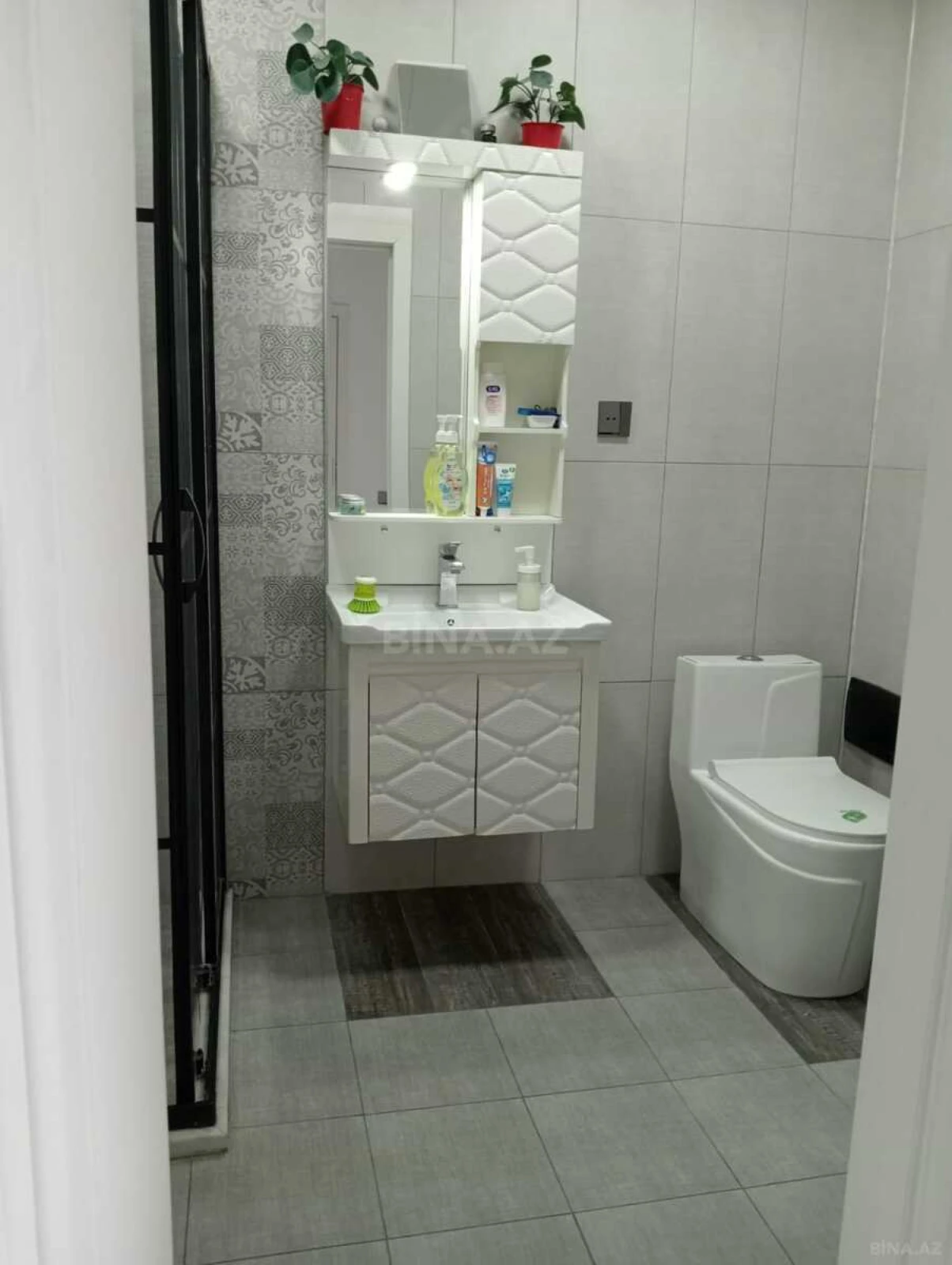 Kirayə verilir 2 otaqlı mənzil 65 m²