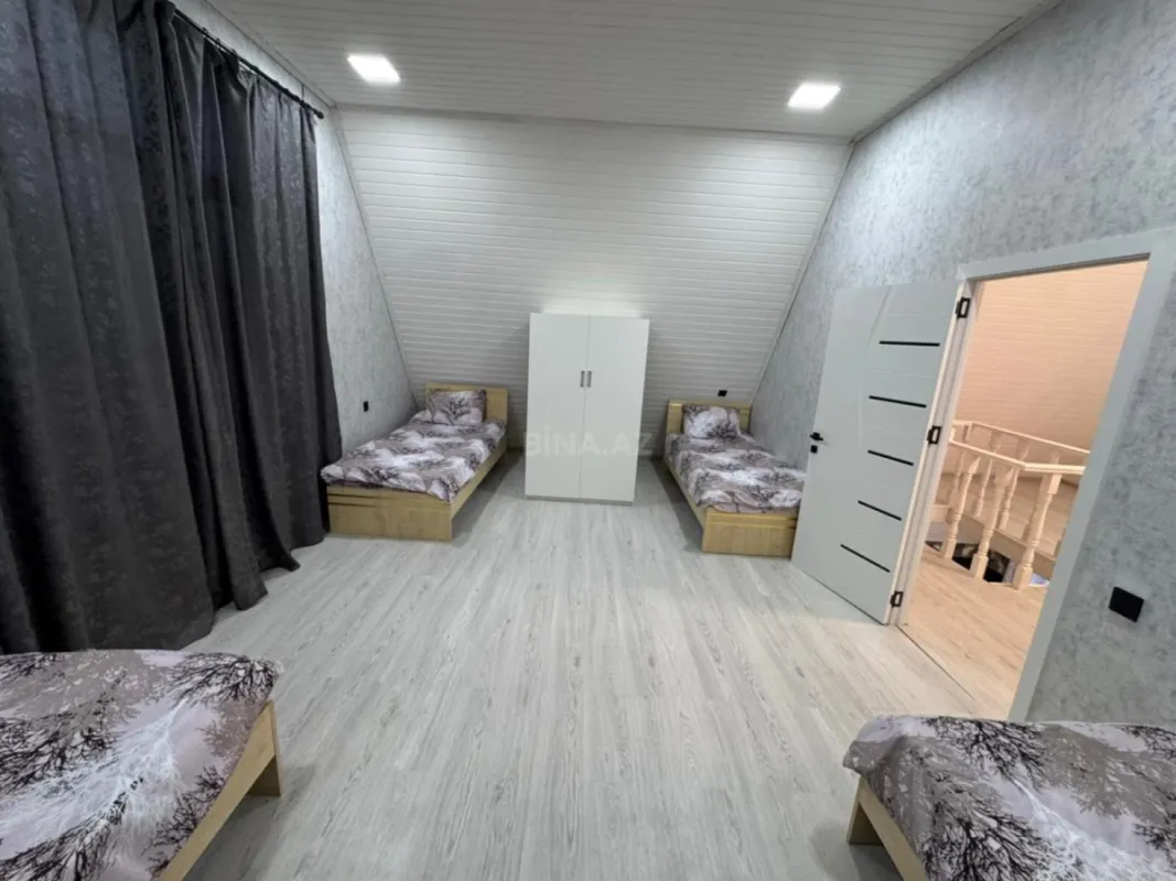 Satılır 4 otaqlı həyət evi 135 m²